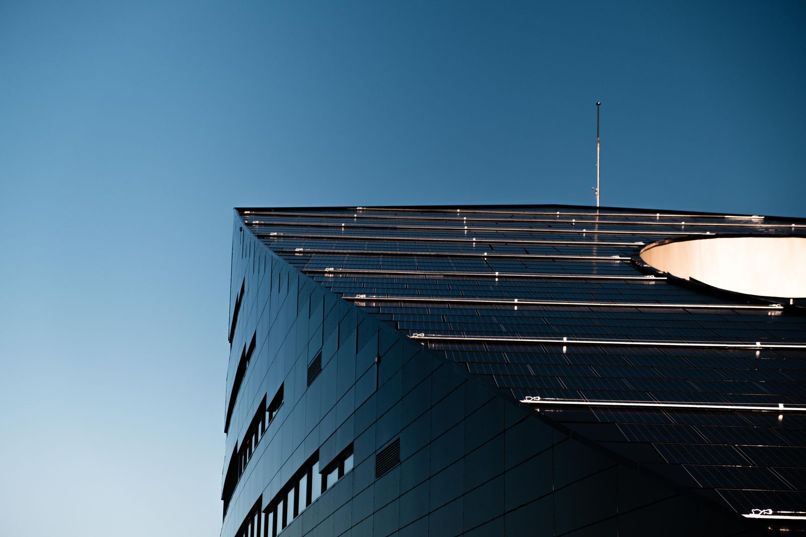 European Energy Label per edifici: dal 2027 l'etichetta energetica europea arriva sugli immobili. Cosa cambia per valore, affitti e riqualificazione.